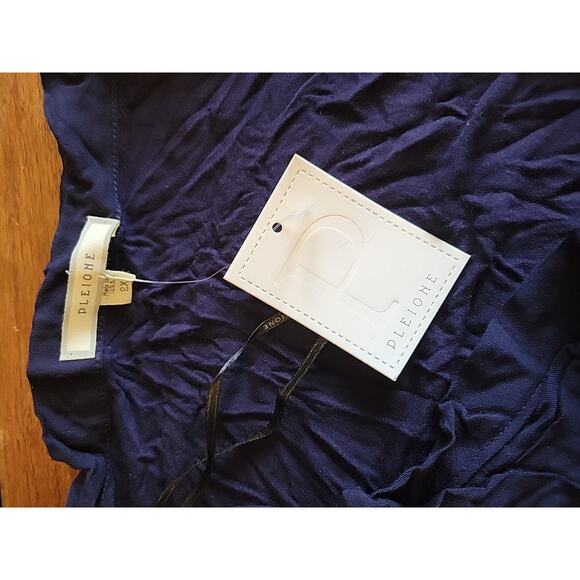 Pleione Long Sleeve Button Down Blouse Top Navy Blue Plus 2x NEW - Picture 7 of 11